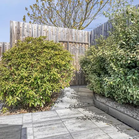 Cosy Nest Ferienhaus *